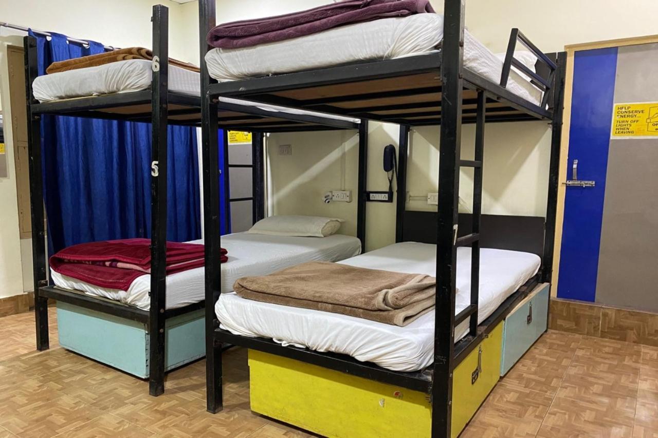 ורנאסי Vagabond Stay Hostel מראה חיצוני תמונה