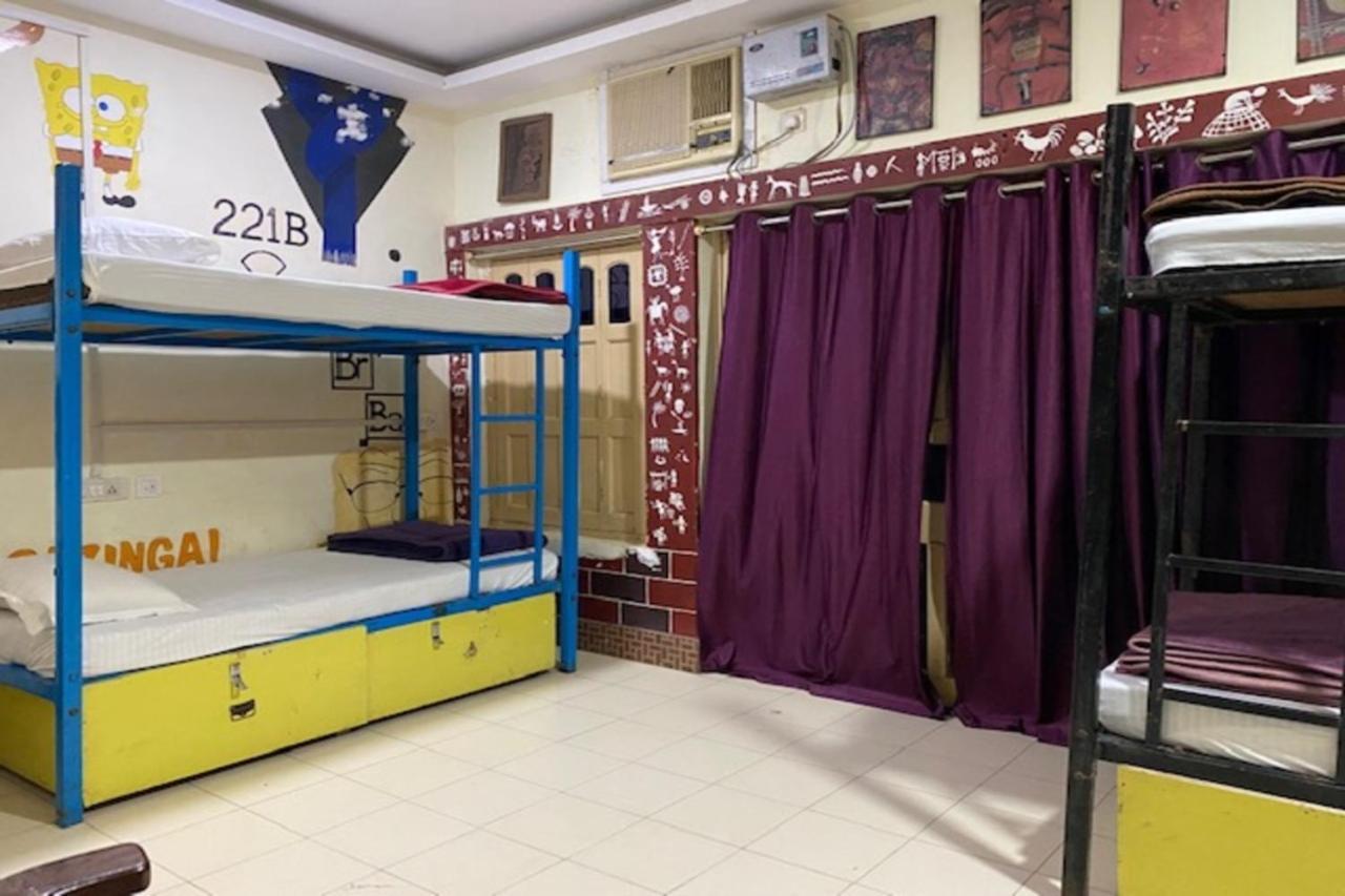 ורנאסי Vagabond Stay Hostel מראה חיצוני תמונה