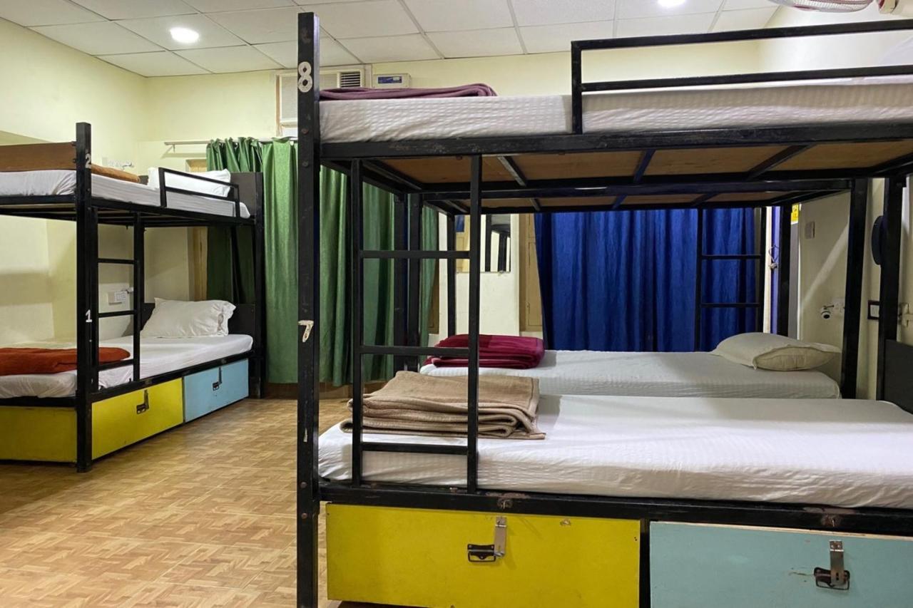 ורנאסי Vagabond Stay Hostel מראה חיצוני תמונה