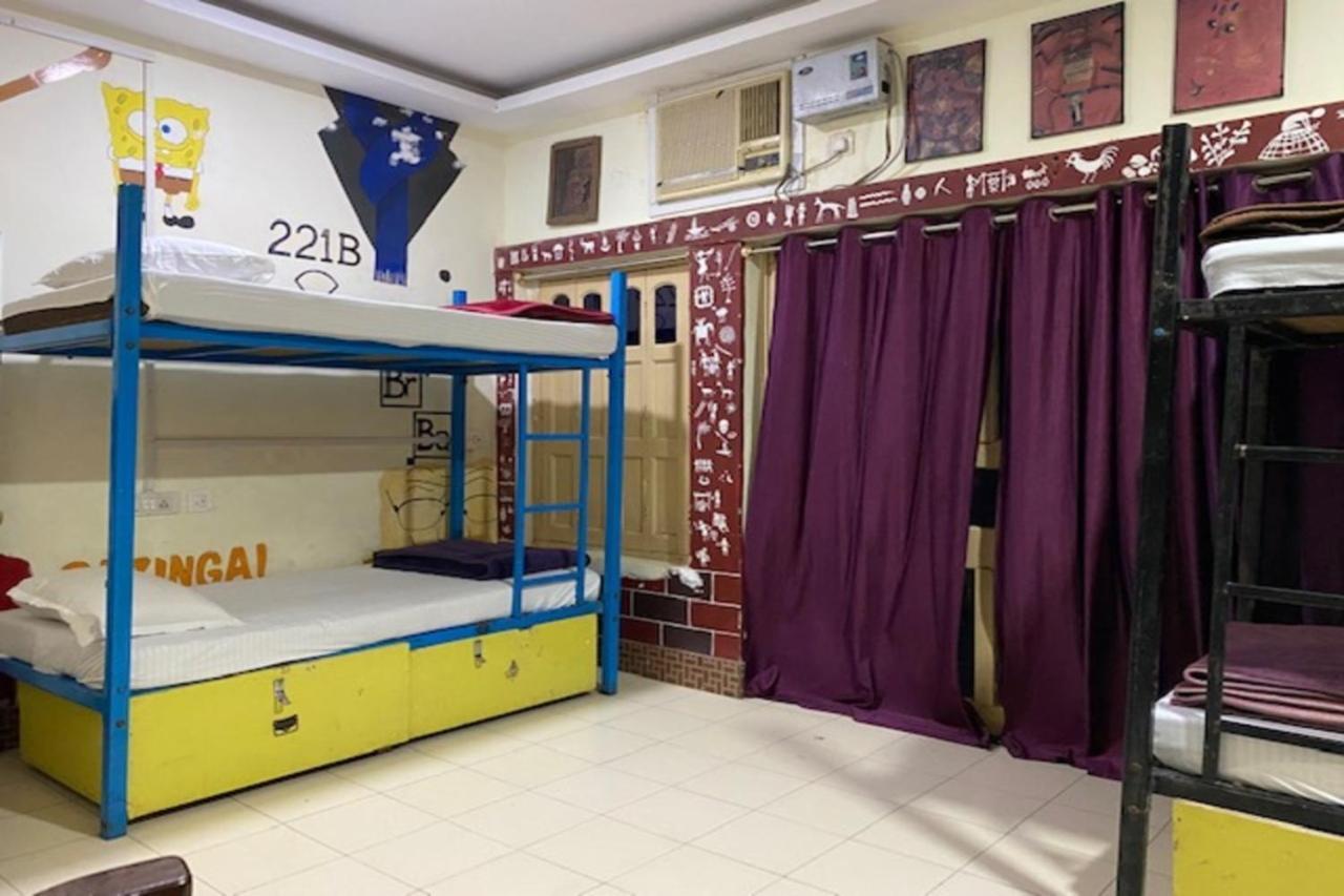ורנאסי Vagabond Stay Hostel מראה חיצוני תמונה