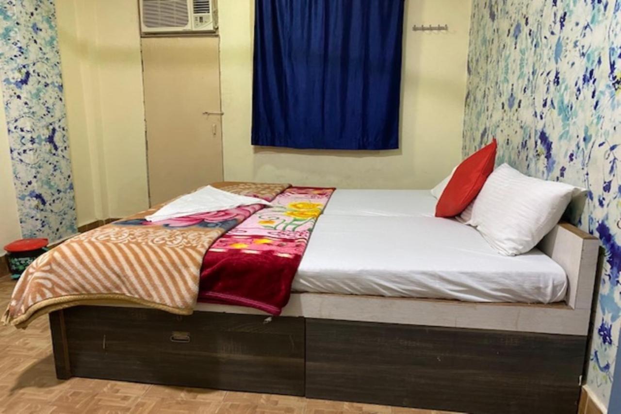 ורנאסי Vagabond Stay Hostel מראה חיצוני תמונה