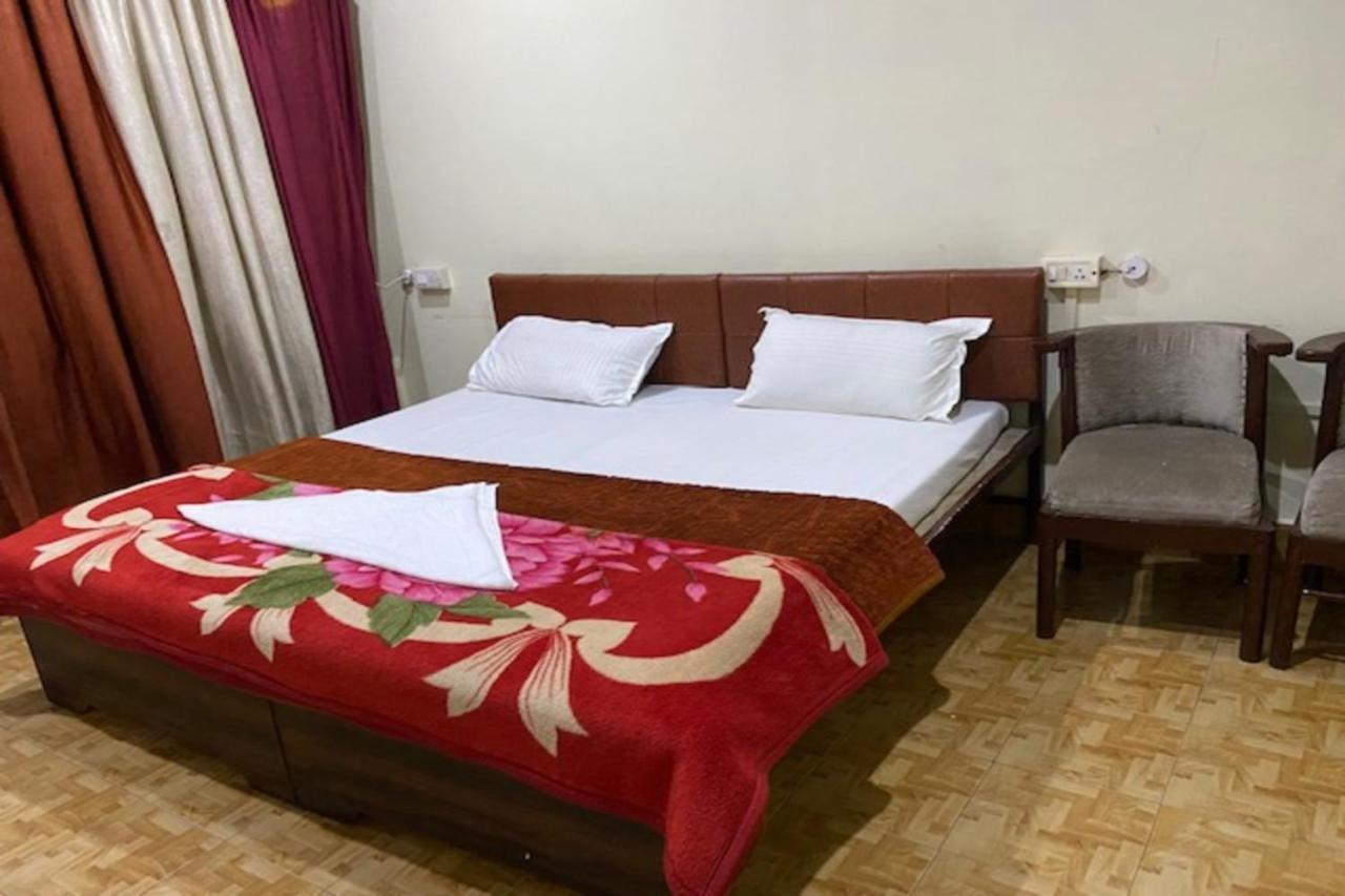 ורנאסי Vagabond Stay Hostel מראה חיצוני תמונה